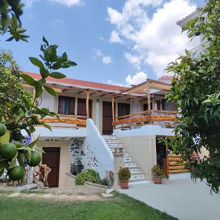 Orange Garden Double 招待所 卡拉内拉